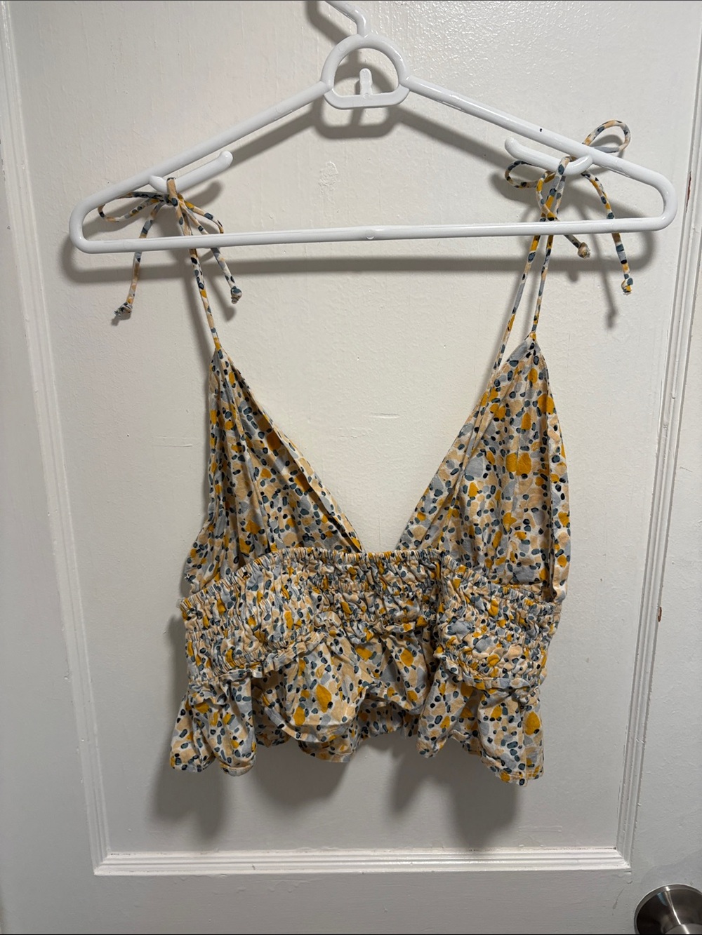 Sim & Sam Crop Top - Picture 7 of 14